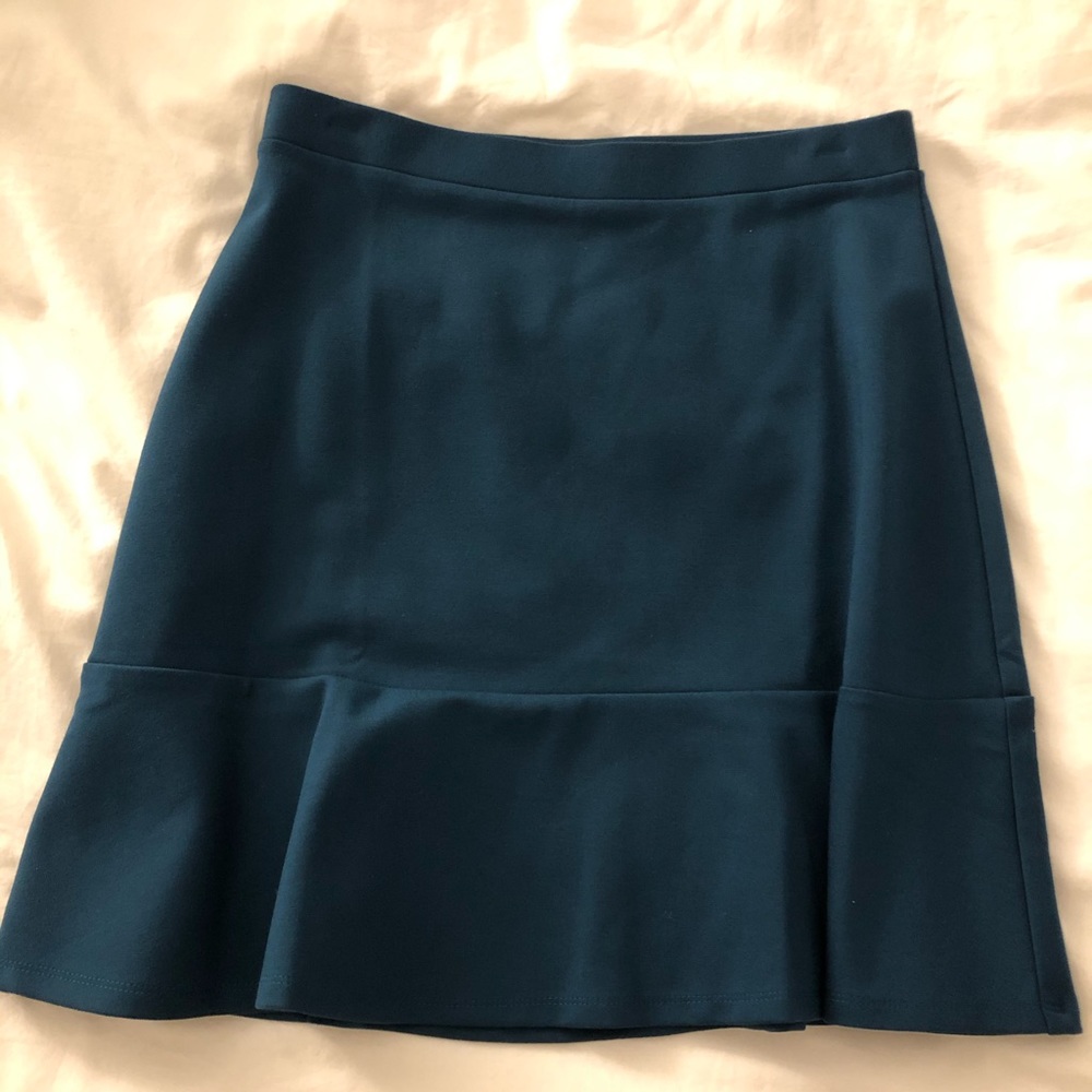 LOFT ponte skater skirt - NWT size Small